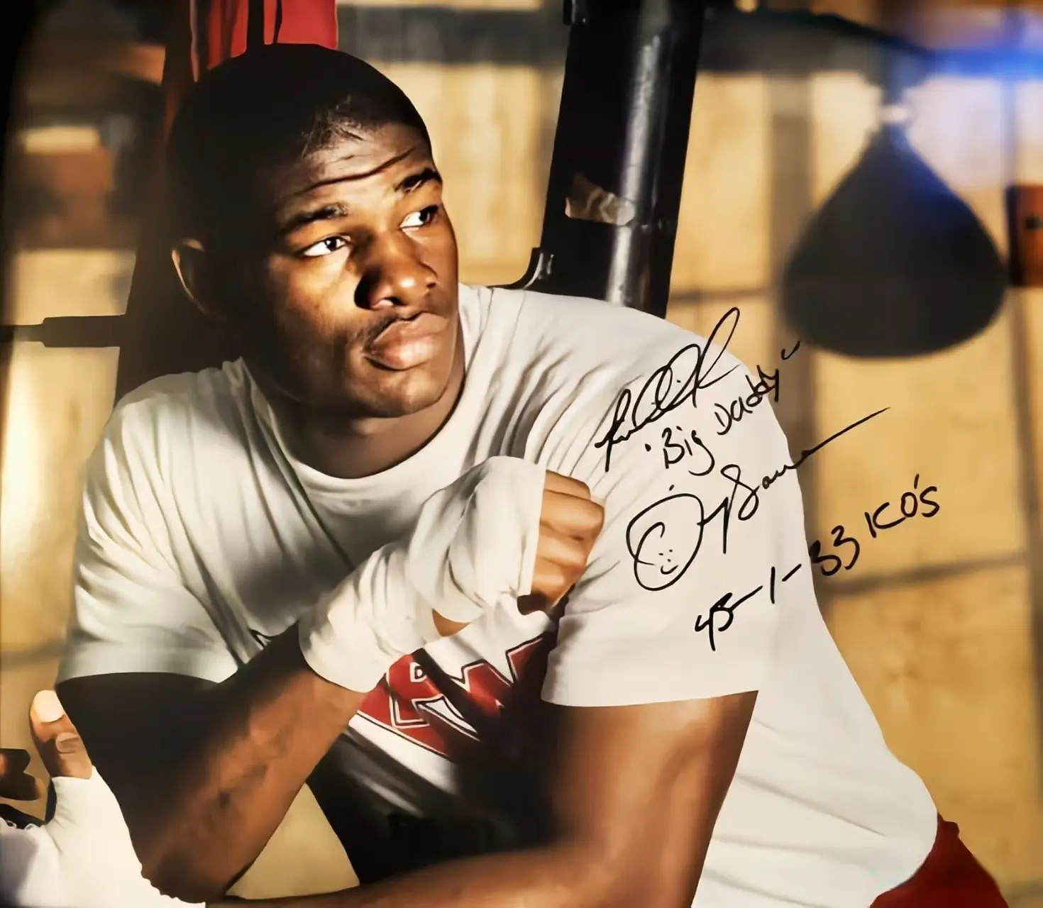 拉里, 量级拳手受, 霍姆斯等人 拉里, 量级拳手受, 霍姆斯等人